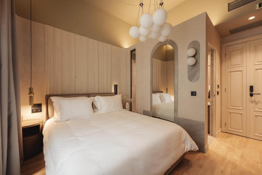 Zenith Premium Suites - 1