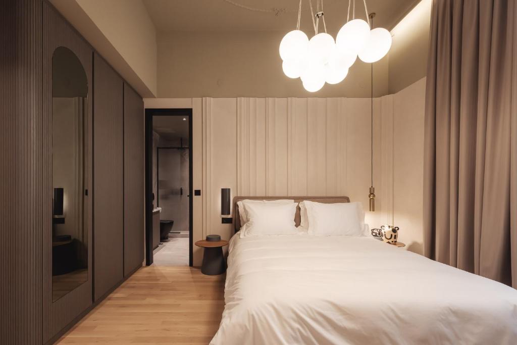 Zenith Premium Suites - 11