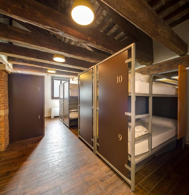 Generator Venice - Bed In 12-Bed Female Dormitory Room