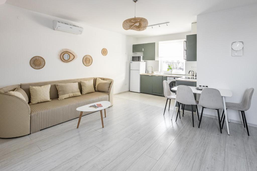 Kuchyňa alebo kuchynka v ubytovaní Corvin Plaza Apartments & Suites