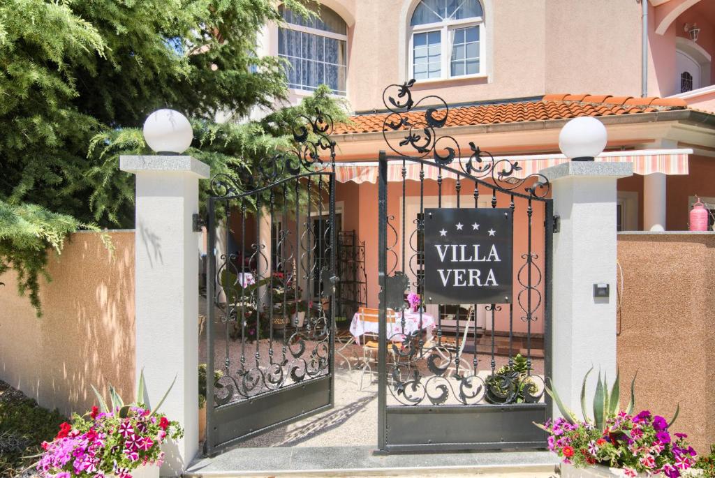 Hotel Villa Vera 2 - Double Room With Balcony