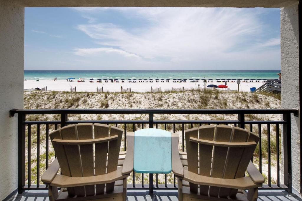 Nautilus 1202 - Gulf Front 1 BR 2nd FLR, Destin, FL