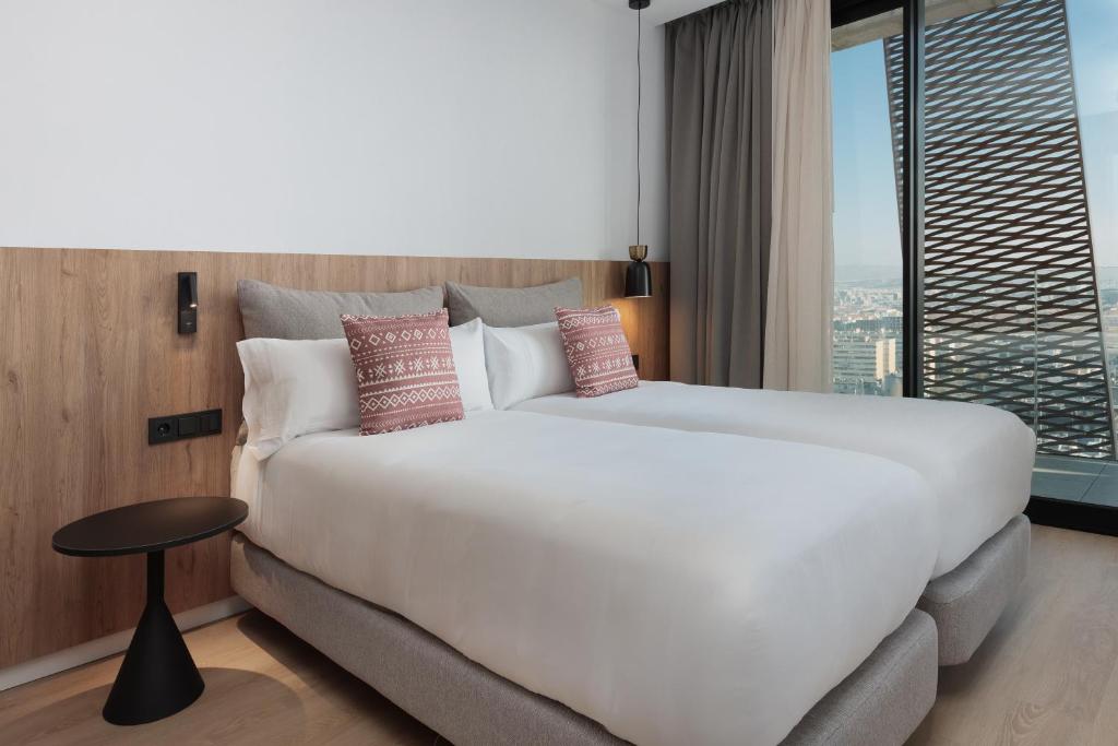 Tembo Barcelona - One-Bedroom Premium Apartment
