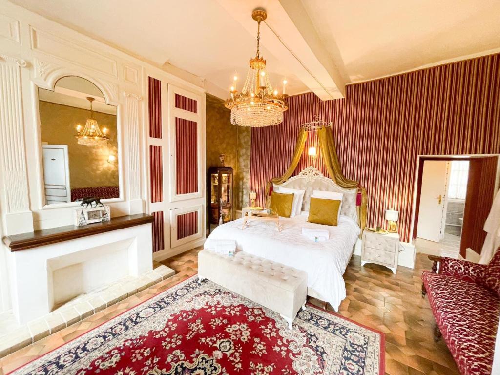 Chateau Bourgeoisie *** - King Room With Garden View