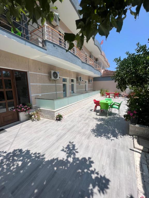 Budova, kde se hotel nachází