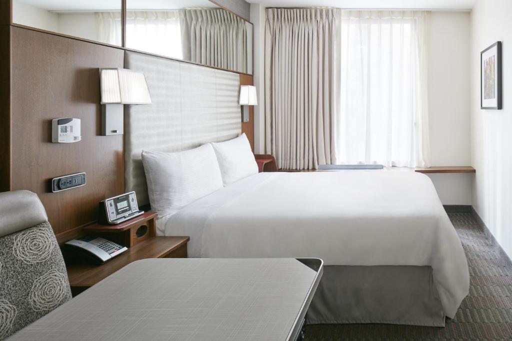 Hotel Boutique at Grand Central - Small Queen Room