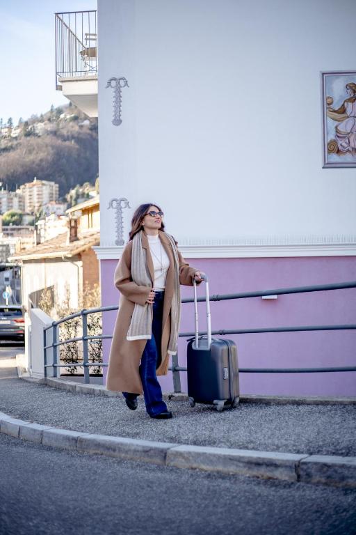 Miralago Locarno Easy Rooms - Resim 11