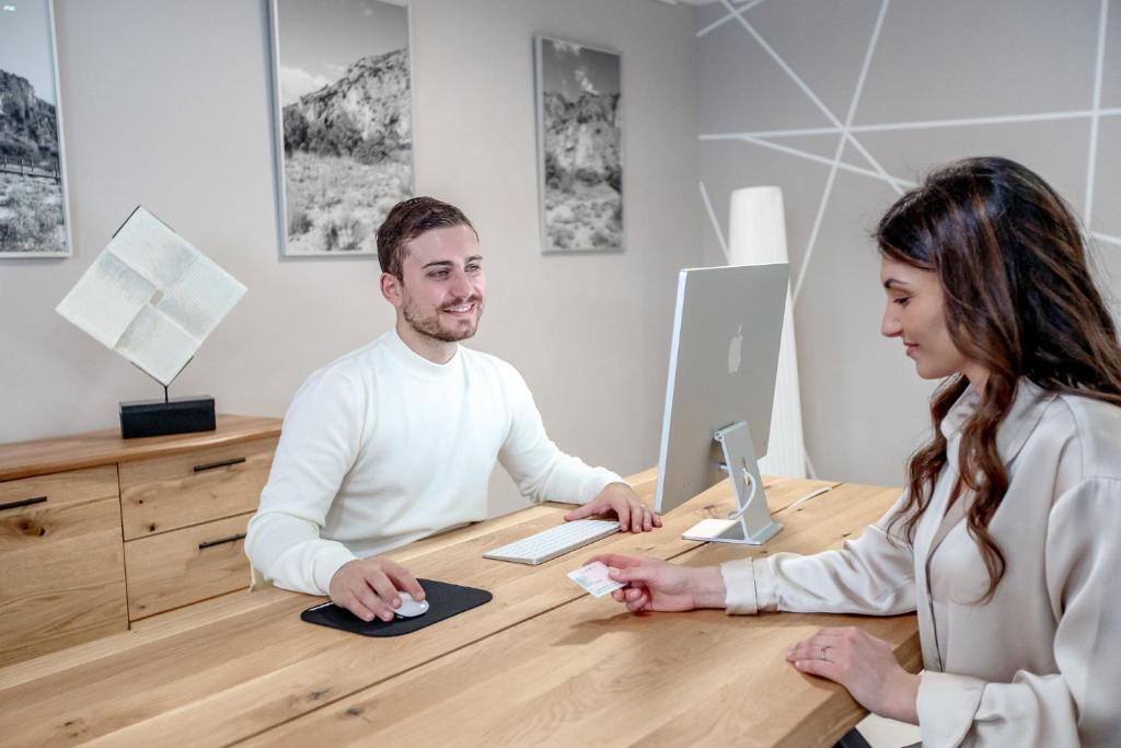 Miralago Locarno Easy Rooms - Resim 14