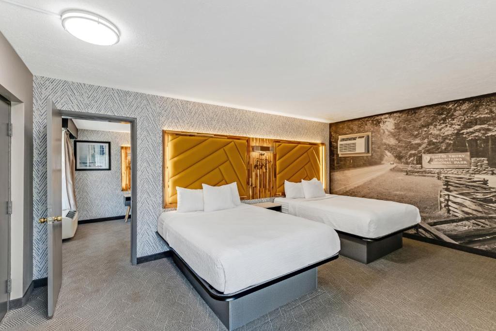 The Wander Hotel by Wyndham photo
