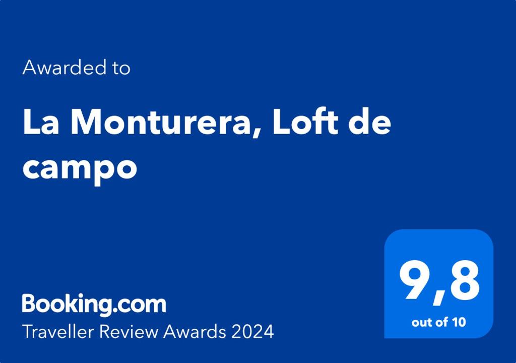 niebieski prostokąt ze słowami la montemerica lot de campo on w obiekcie La Monturera, Loft de campo w mieście Colonia del Sacramento