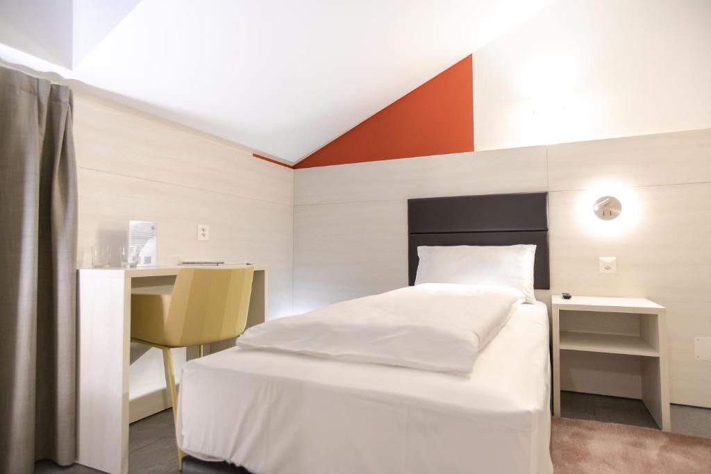 Miralago Locarno Easy Rooms - Easy Self Check-In - Superior Single Room With Air Conditioning
