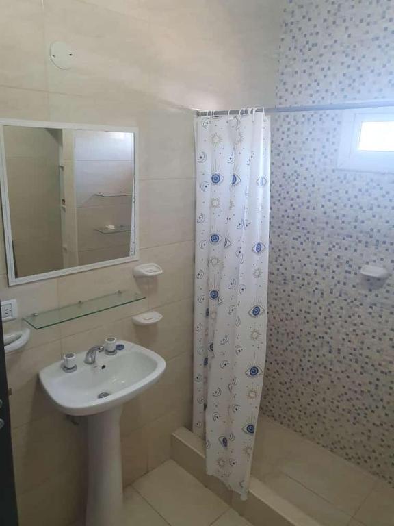 HERMOSO DEPARTAMENTO EN QUINES