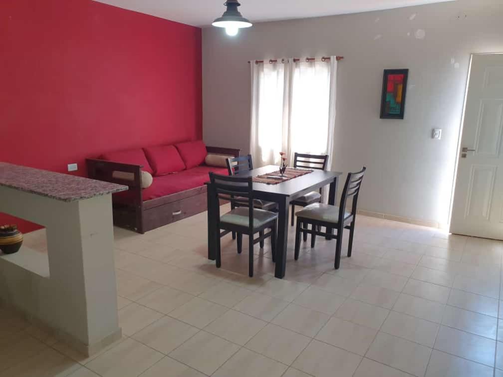 HERMOSO DEPARTAMENTO EN QUINES