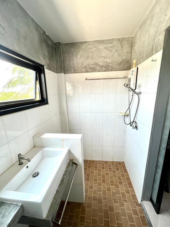 Blue Wave House - 10