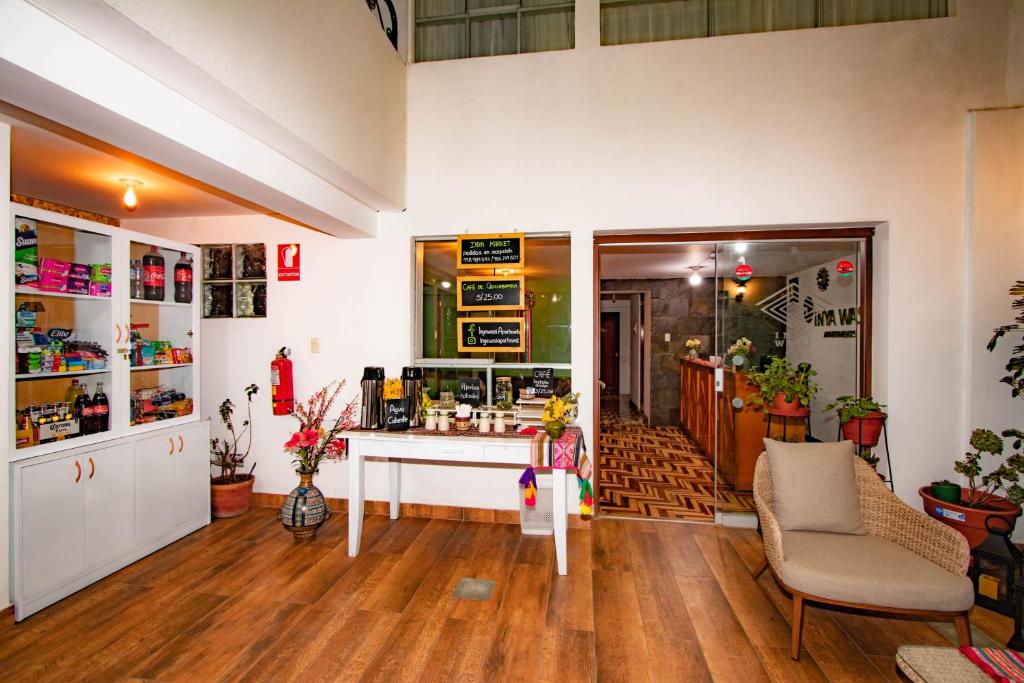 INYAWASI APARTMENT - Квартира с двумя спальнями