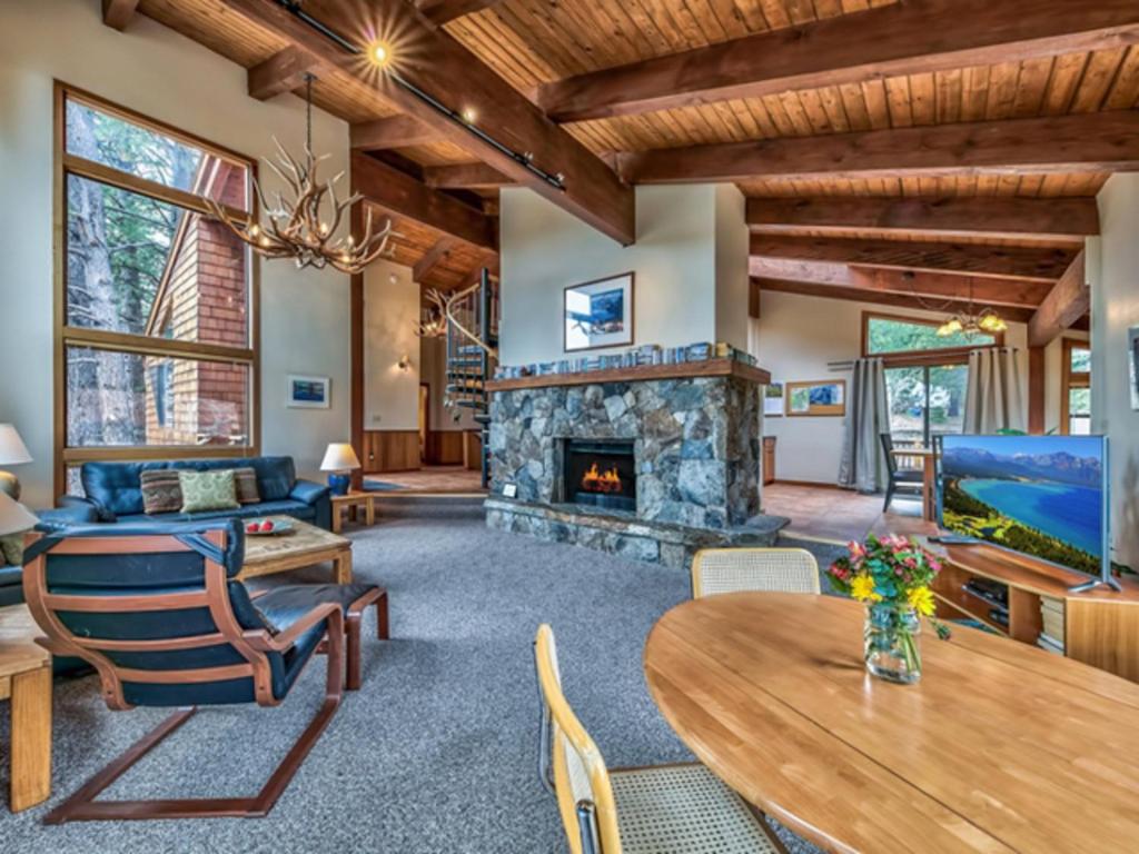 Posezení v ubytování Northstar California Resort