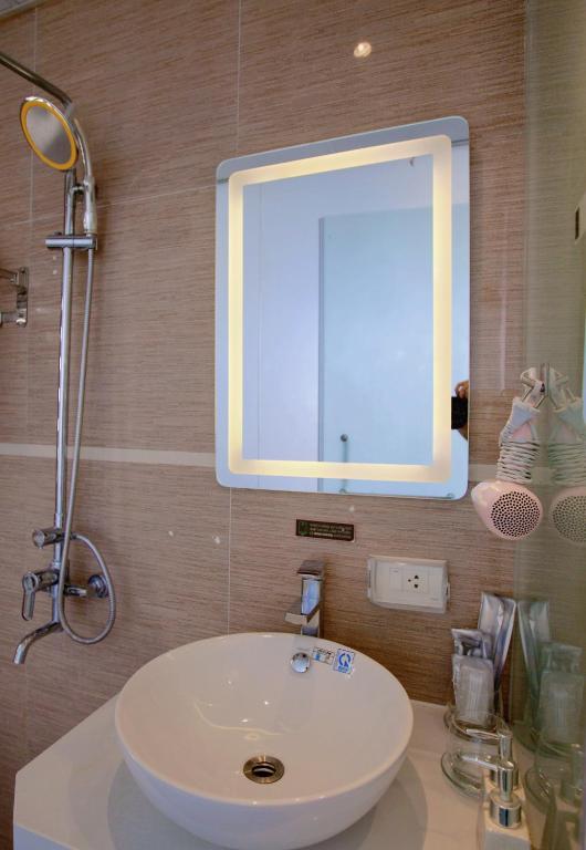 Koupelna v ubytování Keypad Hotel - 28 Dịch Vọng Hậu