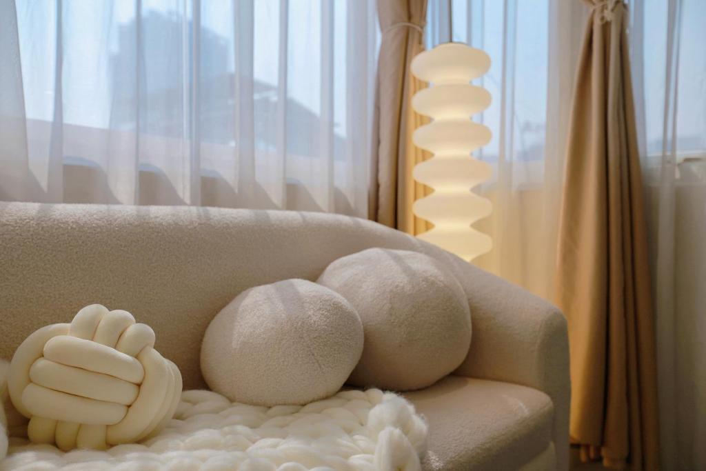 Posezení v ubytování Keypad Hotel - 28 Dịch Vọng Hậu