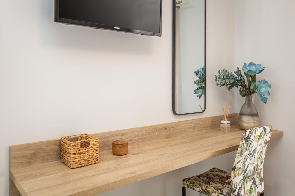 A television and/or entertainment centre at Lola's House