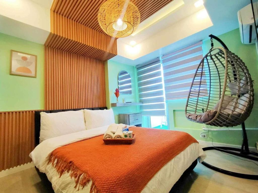 Serena Home Staycation at Azure North