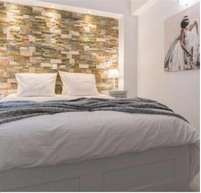 Postel nebo postele na pokoji v ubytování Rhodes Center Luxurious Penthouse