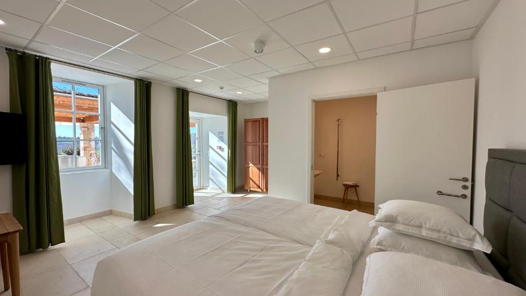 Château Lecusse - La Grande Roche - Hôtel, Spa, Boutique & Restaurant - Deluxe Tweepersoonskamer