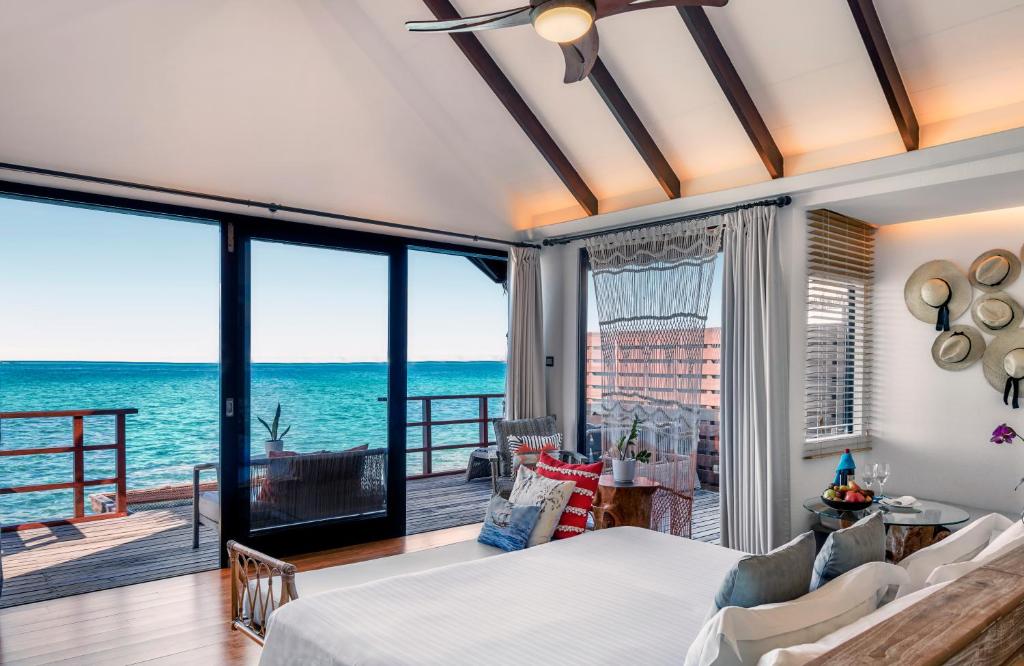 Grand Park Kodhipparu Maldives - 16