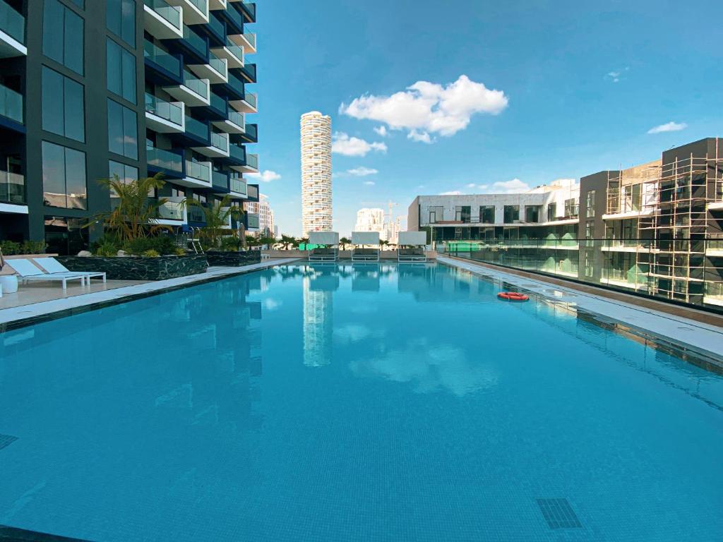 Lavish 1BR With A Huge Balcony, Dubai Updated 2024 Prices