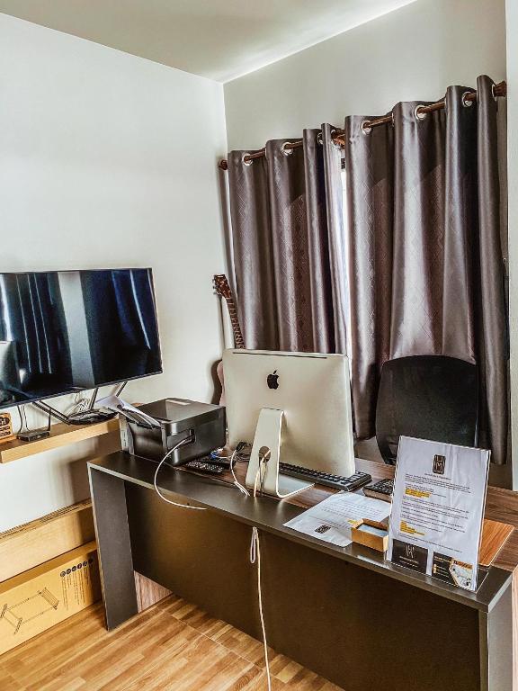 TV a/nebo společenská místnost v ubytování Hm House Patong