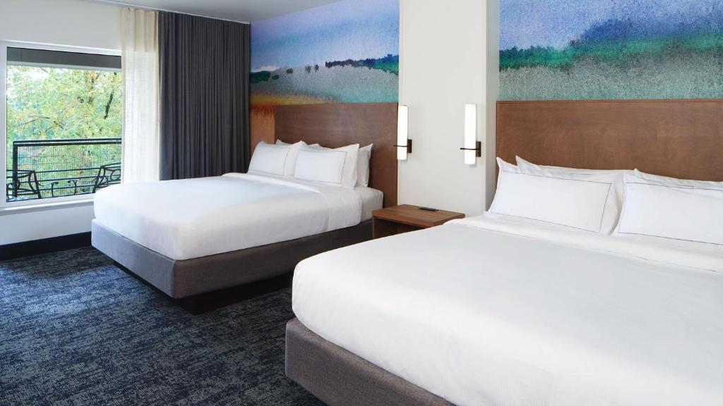 River's Edge Hotel Portland, Tapestry Collection by Hilton - 