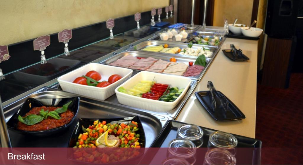 INTER BUSINESS Bucharest - Resim 35