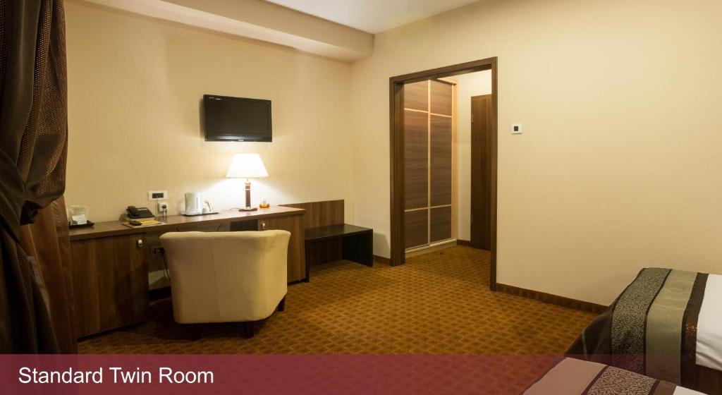 INTER BUSINESS Bucharest - Resim 41