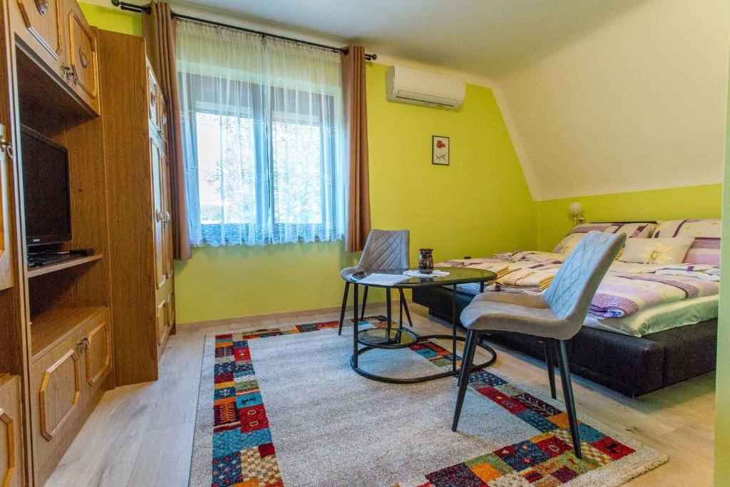 Apartment in Balatonkeresztur 48113 8648 Balatonkeresztúr, Kerti utca 9. kép - 1