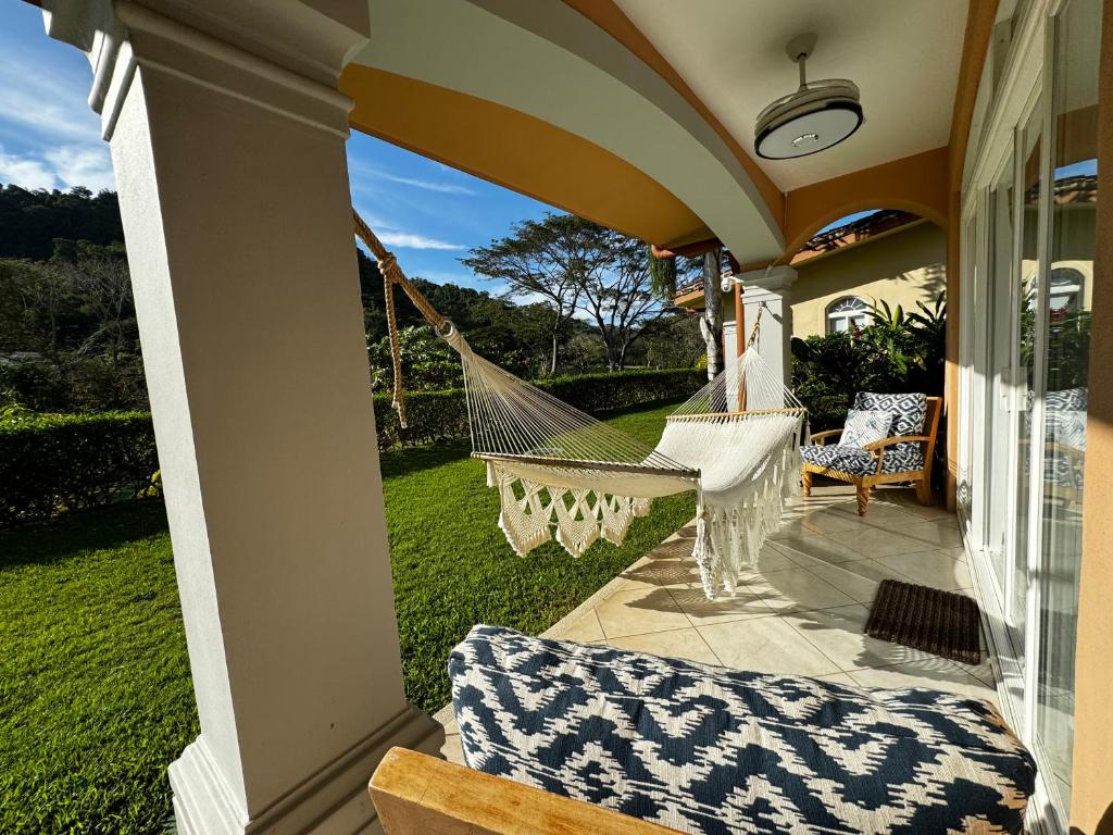 Zahrada ubytování Luxury Condo at Los Sueños Resort & Marina
