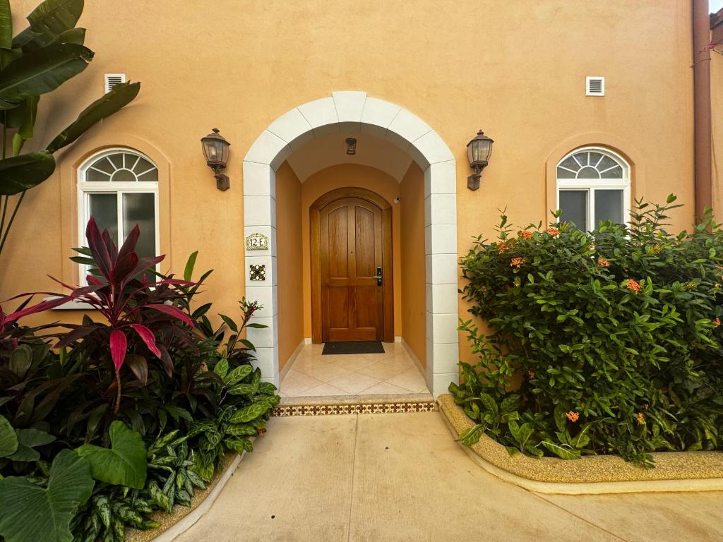 Zahrada ubytování Luxury Condo at Los Sueños Resort & Marina