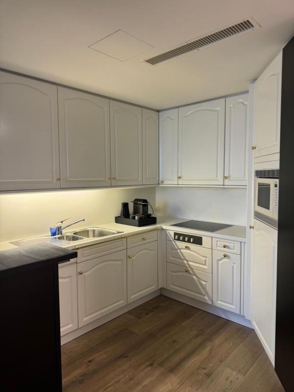 A cozinha ou kitchenette de Hotel Monopol Luzern