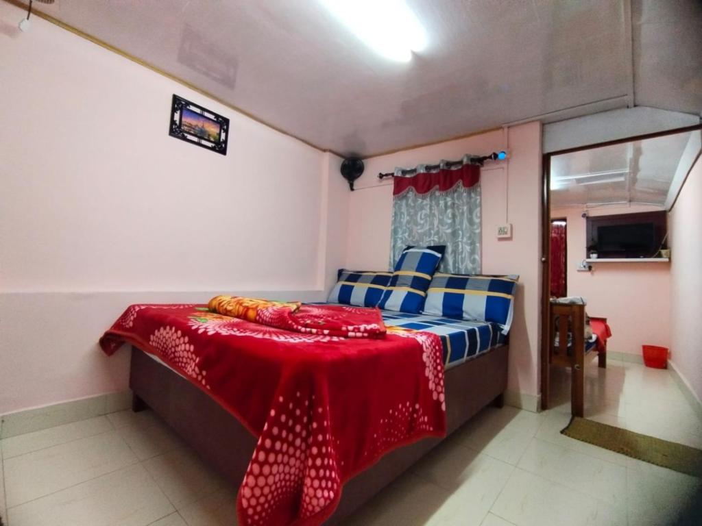 AKS Home Stay - Budget Tweepersoonskamer