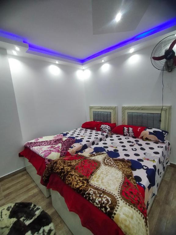 Postel nebo postele na pokoji v ubytování شقة فندقية للايجار