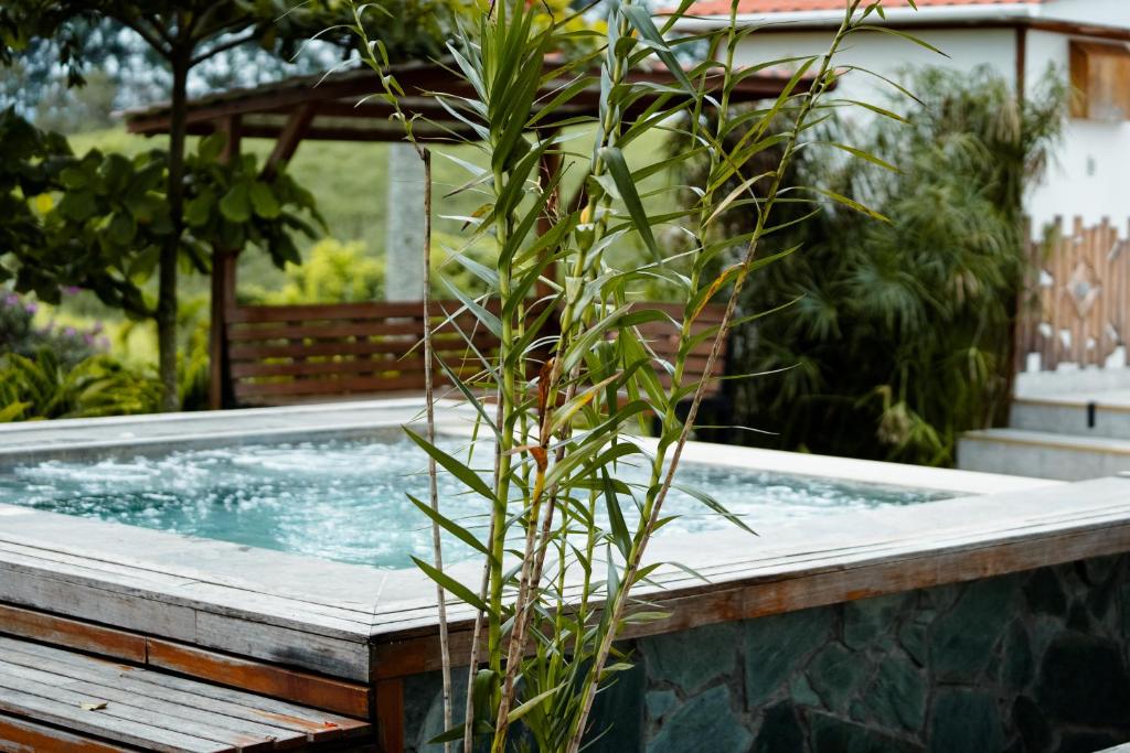 Bazén v ubytování Finca Hotel Yerbabuena nebo v jeho okolí