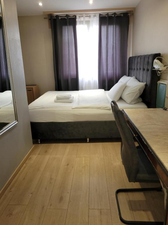 Hotel Franken an der Messe - Resim 14