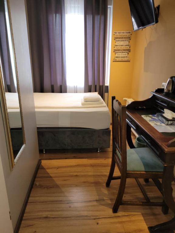 Hotel Franken an der Messe - Resim 26