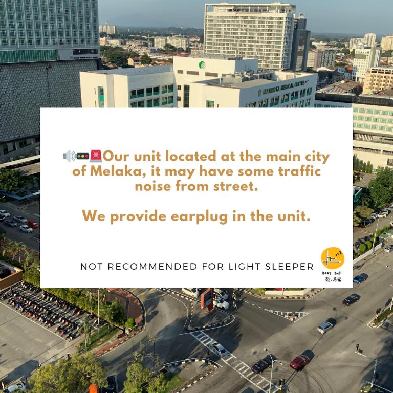 1 Bedroom Apartment, Melaka CBD Town Center- Hosted by Private Locals Resident, Balcony With City Skyline View or Seaview, Opposite Malls, TV BOX, 5 minutes to Jonker Street, - Appartement Avec Balcon