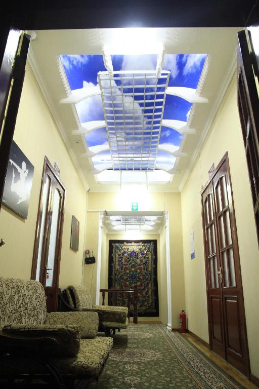 Posezení v ubytování Yellow Hostel Dushanbe