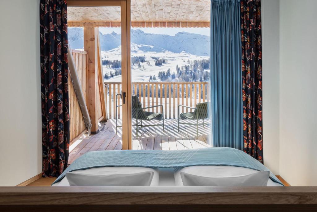 Nespecifikovaný výhled na hory nebo výhled na hory při pohledu z hotelu