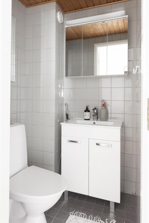 Fotografie z fotogalerie ubytování Stunning design apartment with sauna & free parking v Helsinkách