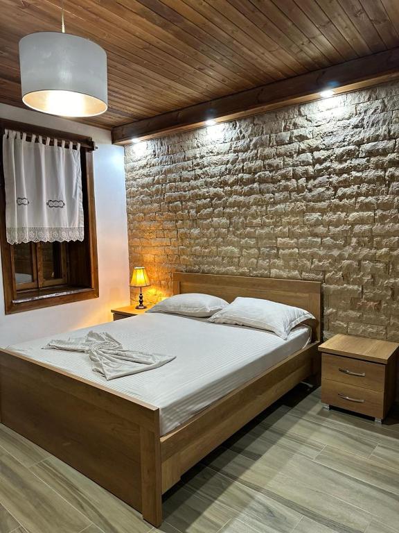 Eni Guesthouse parking on site - Imazhi 7