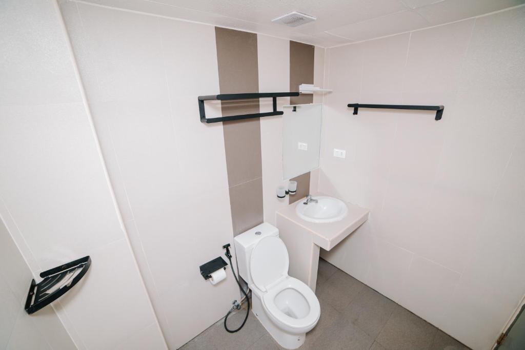 Koupelna v ubytování GC Hotel
