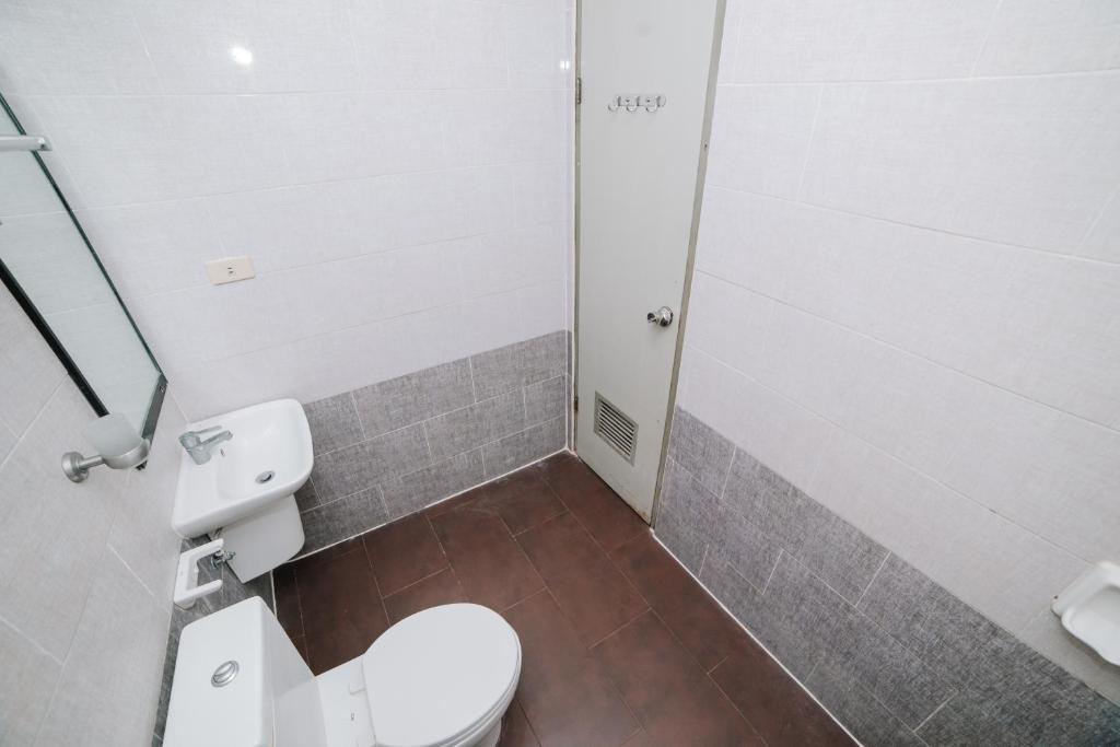 Koupelna v ubytování GC Hotel