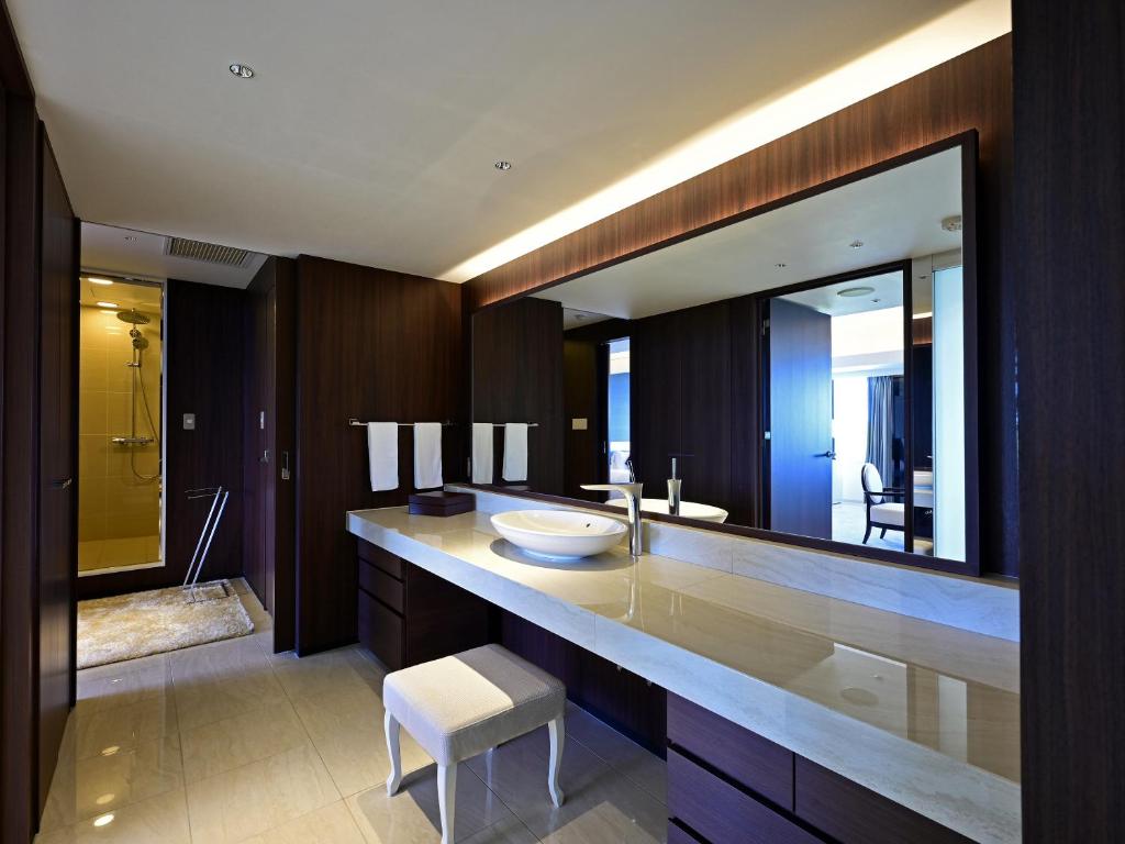 Mercure Kyoto Miyazu Resort & Spa - 特权少年套房与国王床配海景/海景