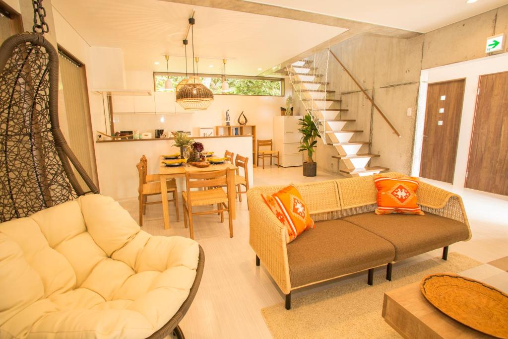 Χώρος καθιστικού στο ハワイアンな空間が心身ともに癒してくれる　恩納村真栄田~K’s Casa~